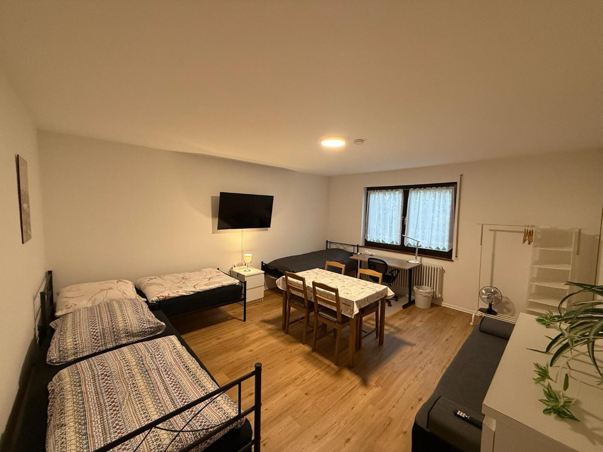 Big, Cosy And Central Apartment Karlsruhe Buitenkant foto